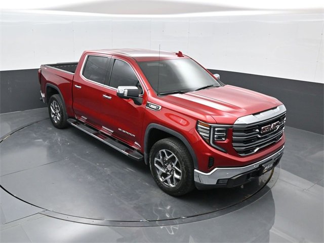 2023 GMC Sierra 1500 SLT's photo