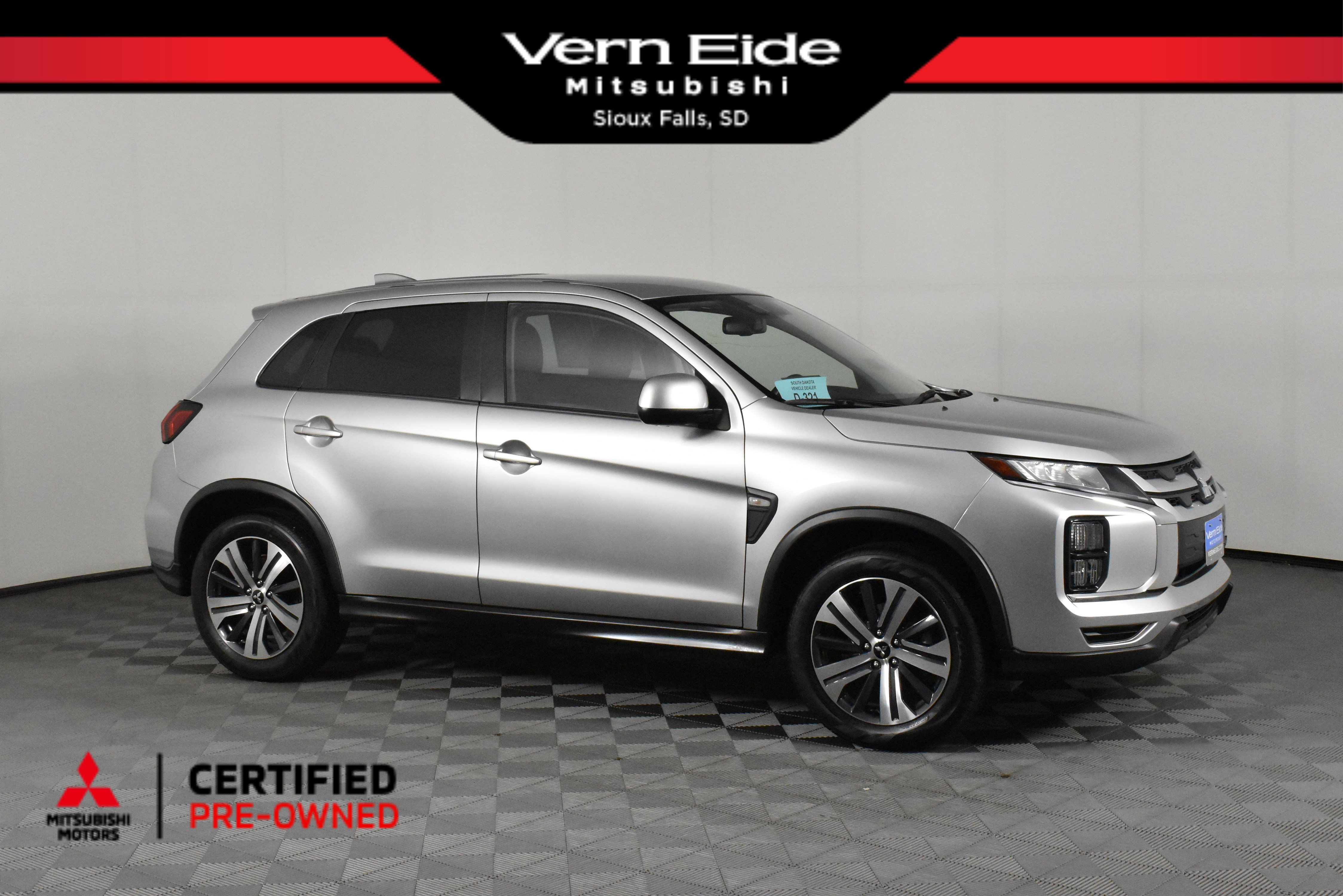 2024 Mitsubishi Outlander Sport ES's photo