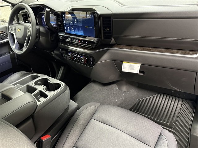 2025 Chevrolet Silverado 1500 LT photo 16