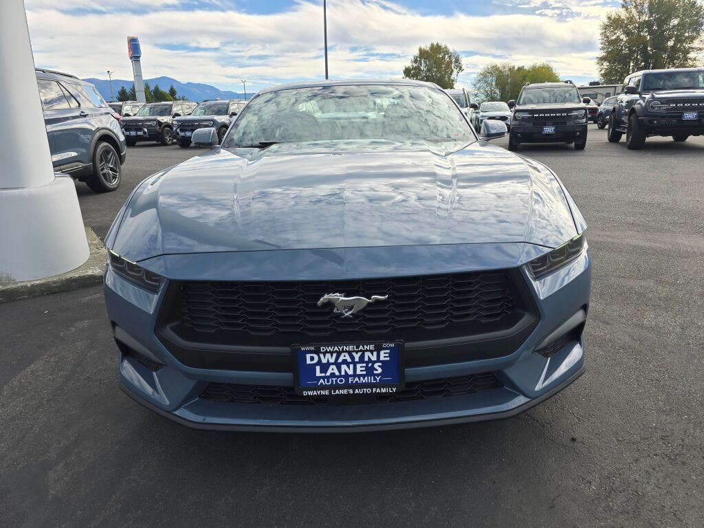 2025 Ford Mustang EcoBoost Premium photo 2