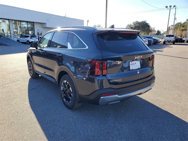 2025 Kia Sorento S photo 2