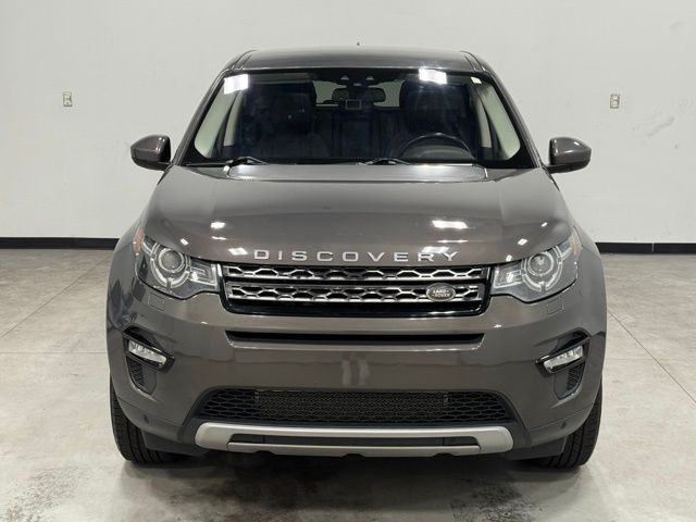 2017 Land Rover Discovery Sport HSE photo 2