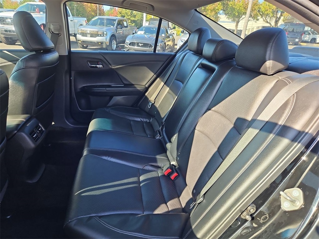 2015 Honda Accord EX-L photo 24
