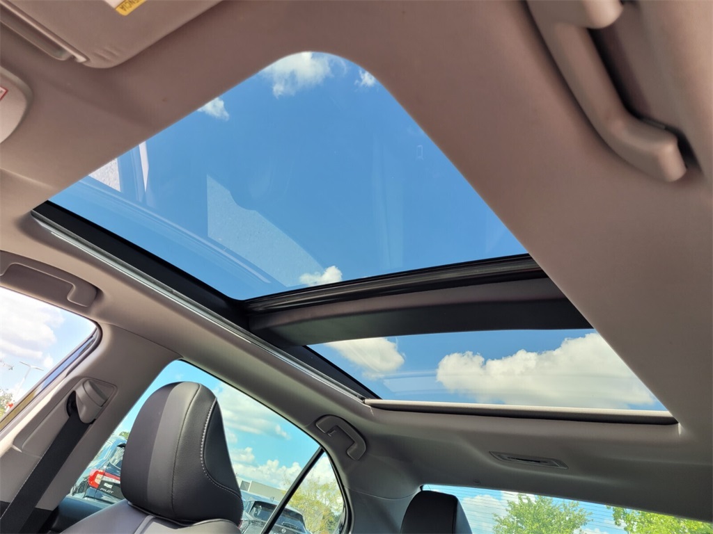 2020 Toyota Camry XSE photo 14