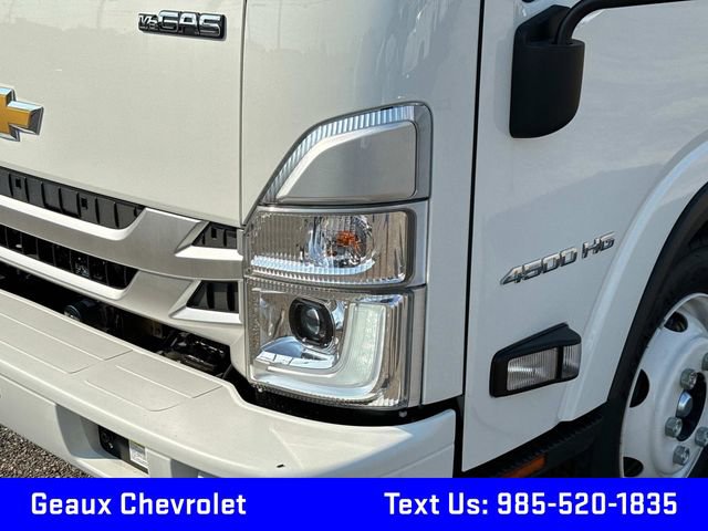 2025 Chevrolet Silverado 4500HD photo 2