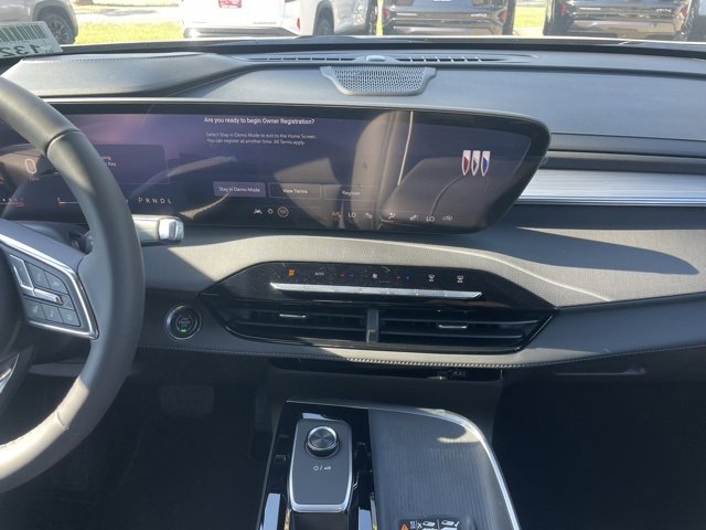 2026 Buick Enclave Preferred photo 14