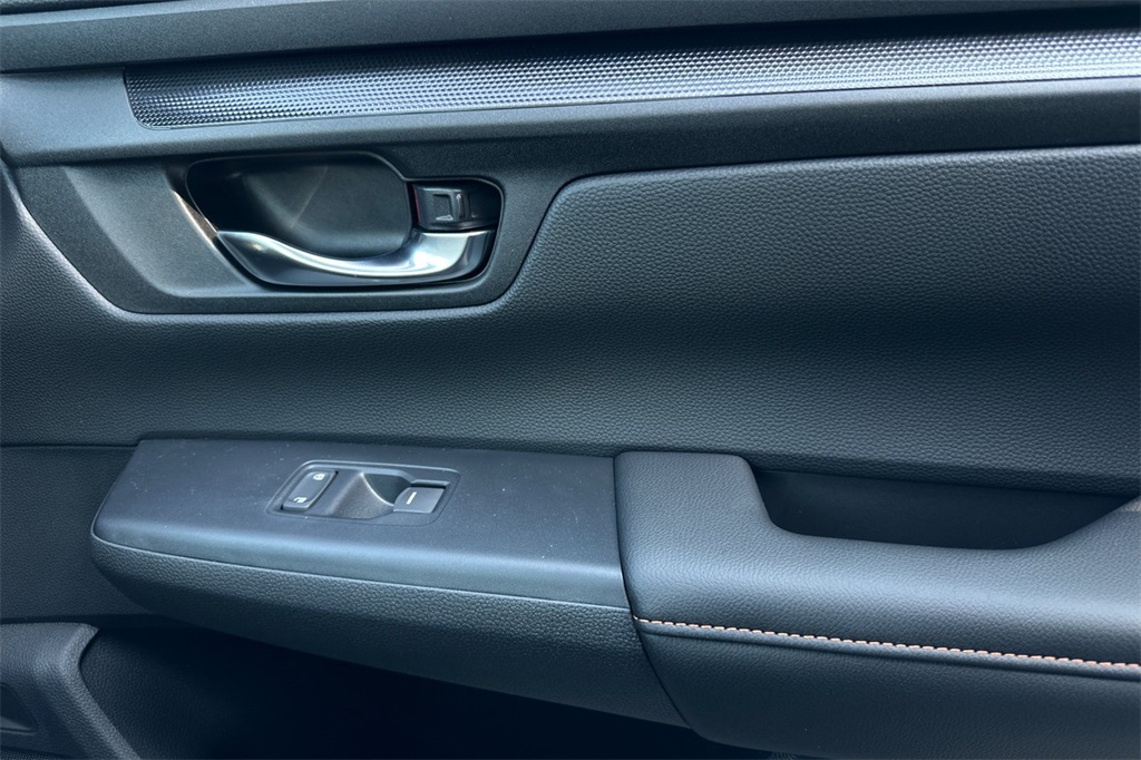 2026 Honda CR-V Sport photo 17
