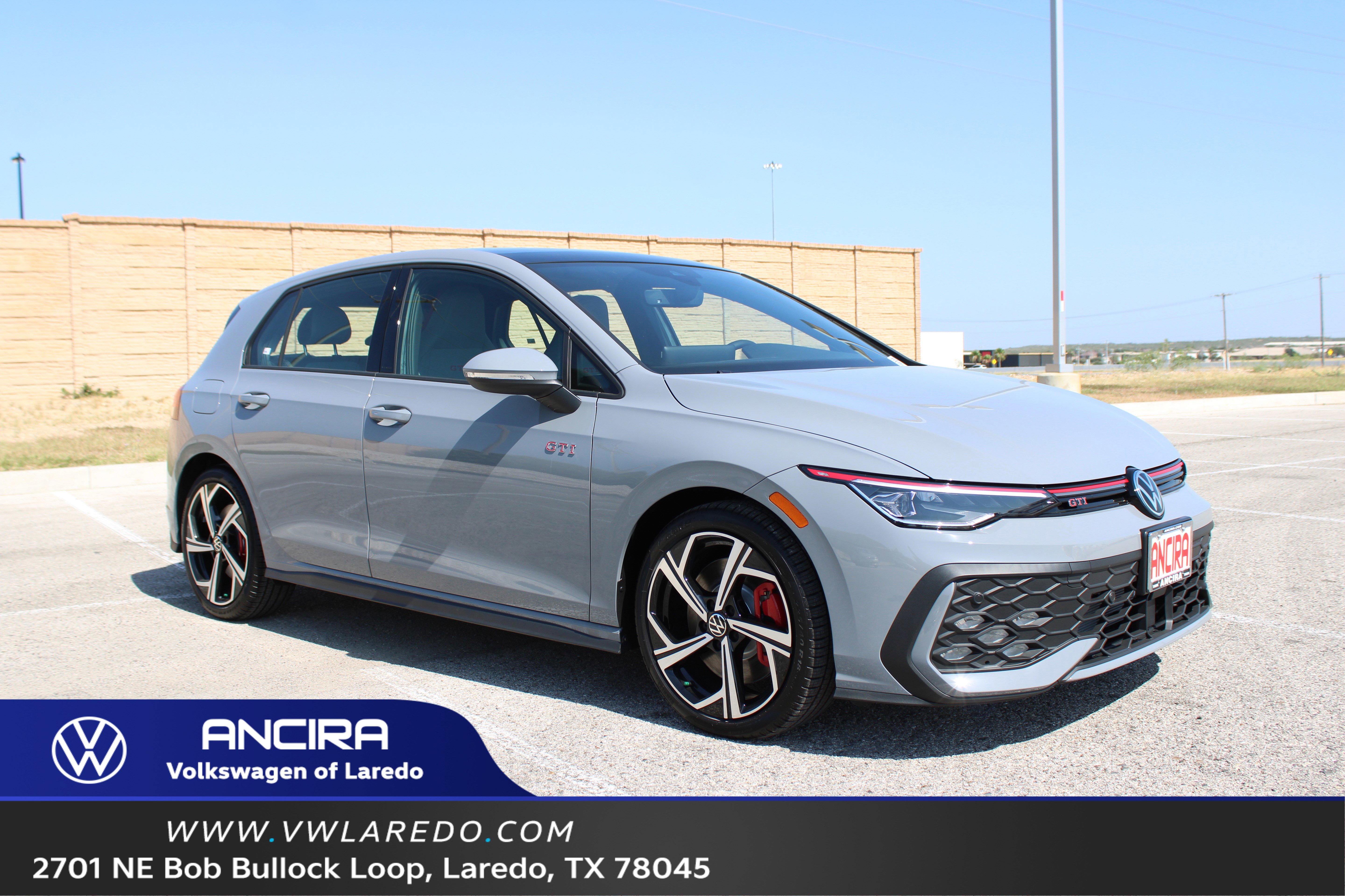 2025 Volkswagen Golf GTI SE's photo