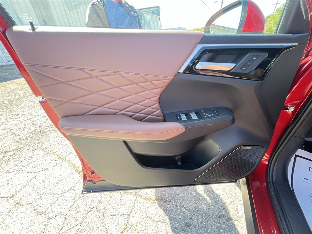 2025 Mitsubishi Outlander SEL GT photo 13