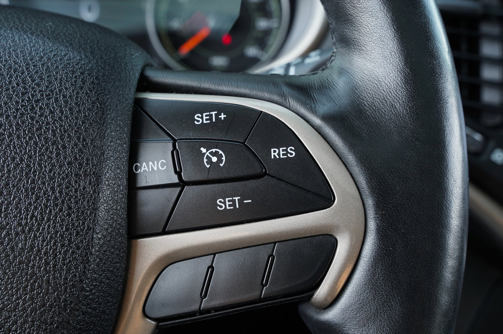 2015 Jeep Cherokee Limited photo 10