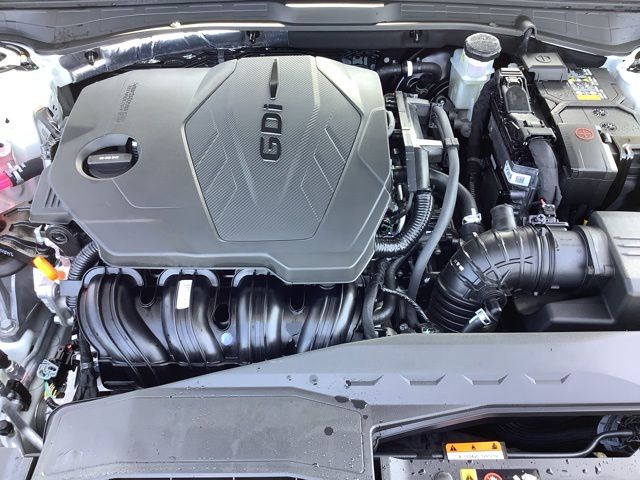 2025 Hyundai Sonata SE photo 13