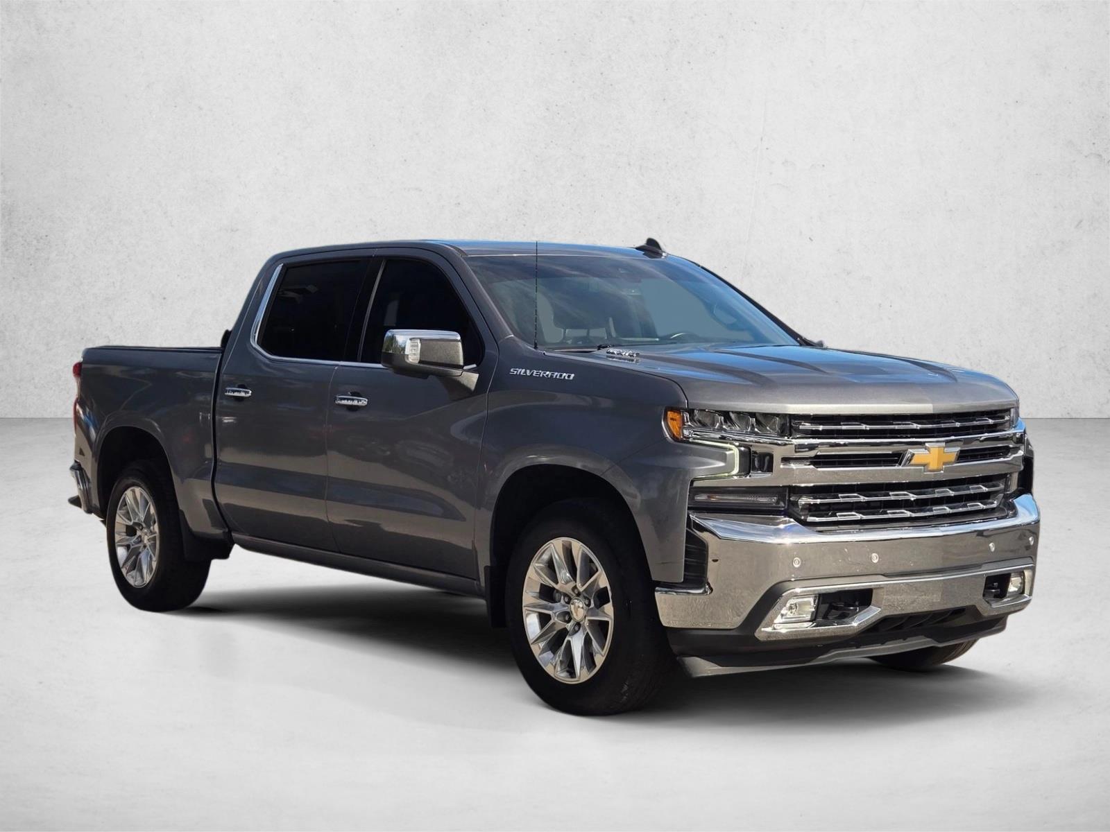 2022 Chevrolet Silverado 1500 LTZ photo 3