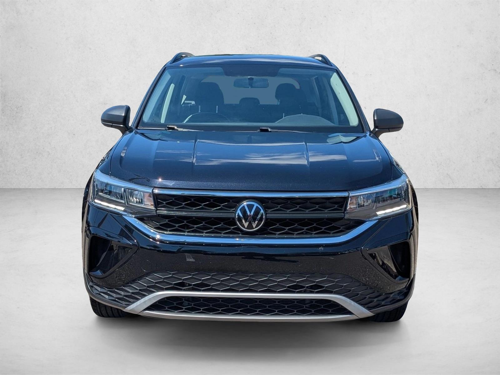 2022 Volkswagen Taos S photo 2