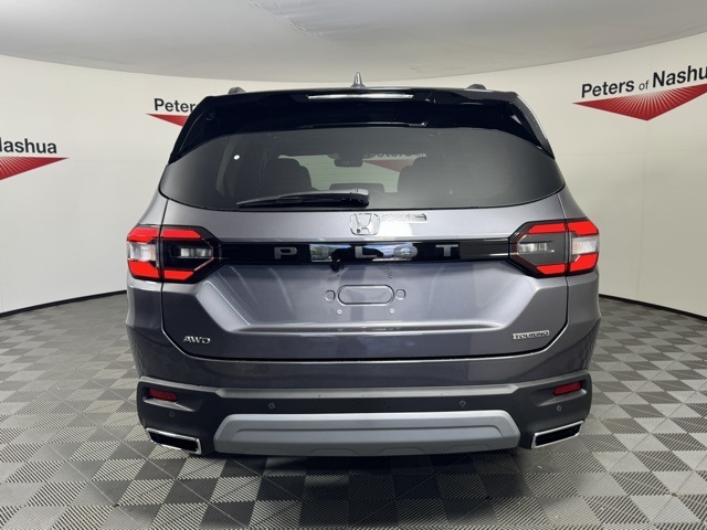 2025 Honda Pilot Touring photo 3