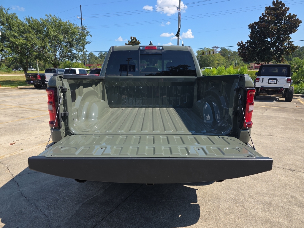 2026 Ram 1500 Warlock photo 8