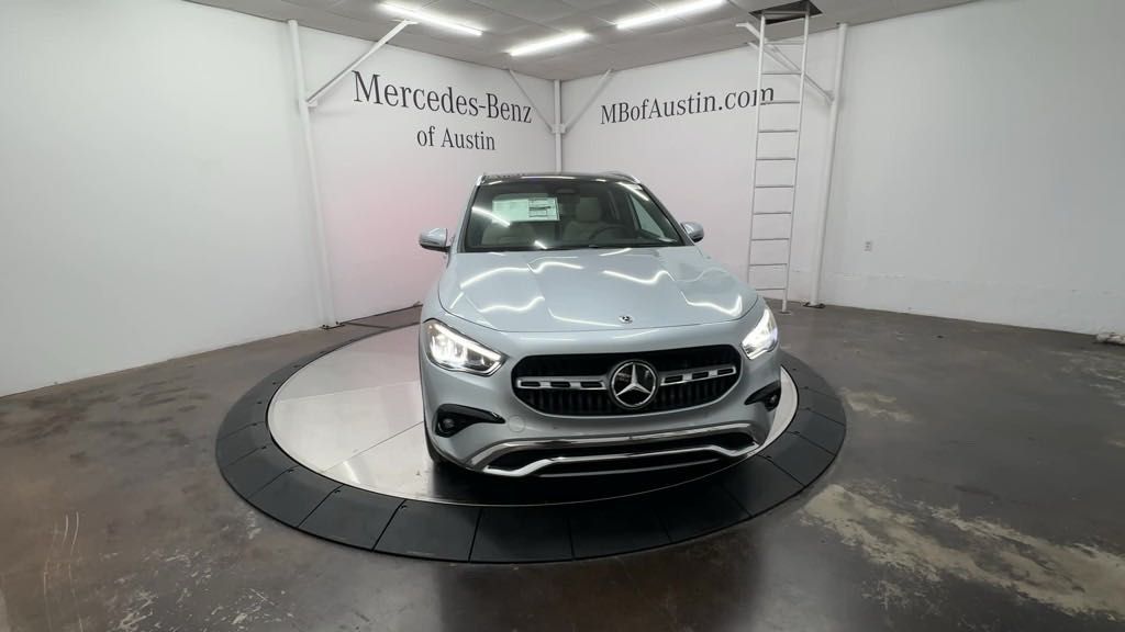 2025 Mercedes Benz GLA 250 photo 13