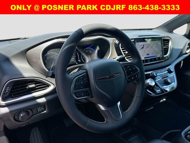 2026 Chrysler Voyager LX photo 9