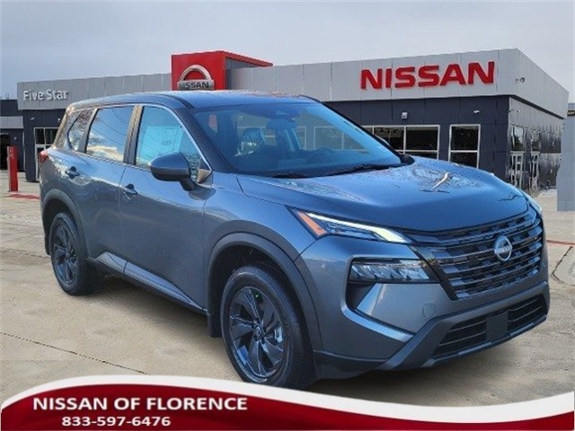 2026 Nissan Rogue SV's photo