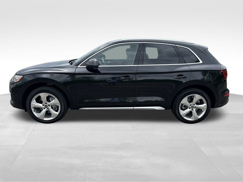 2021 Audi Q5 45 Premium Plus photo 3