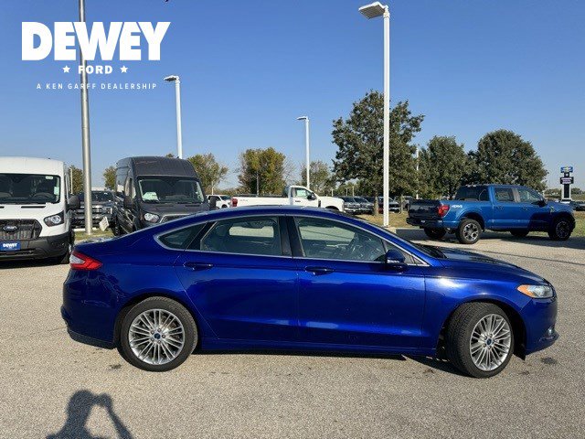 2016 Ford Fusion SE photo 8