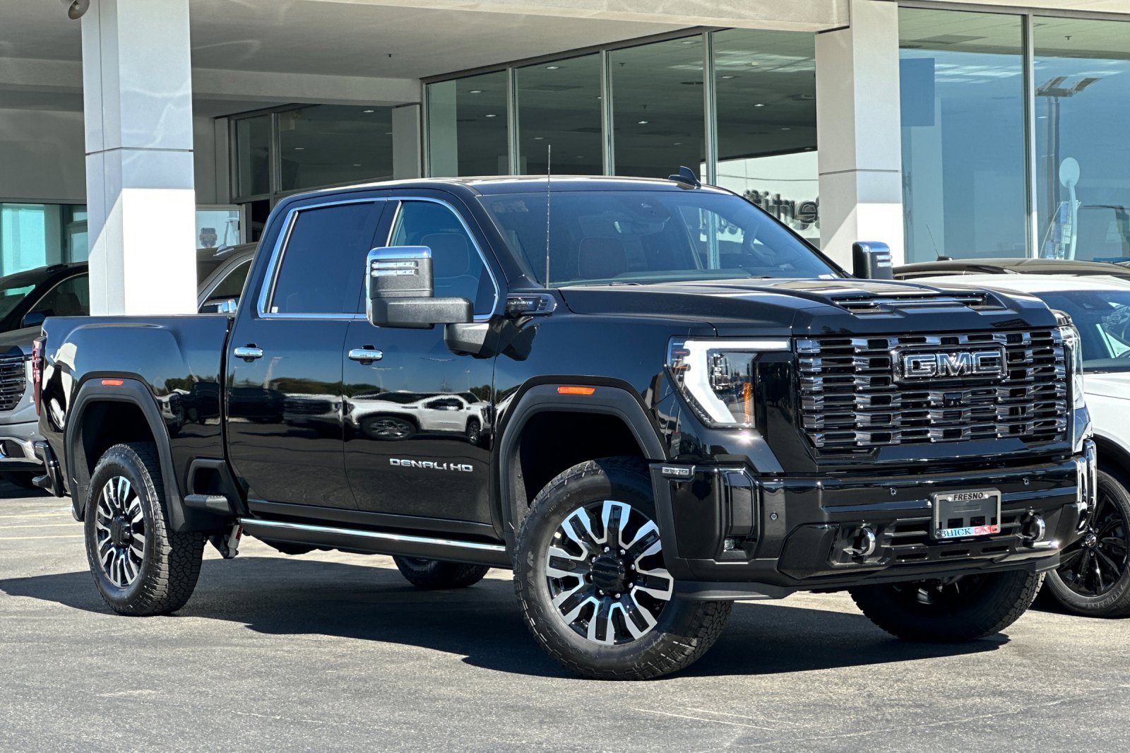 2025 Gmc Sierra 2500 HD Denali Ultimate photo 2