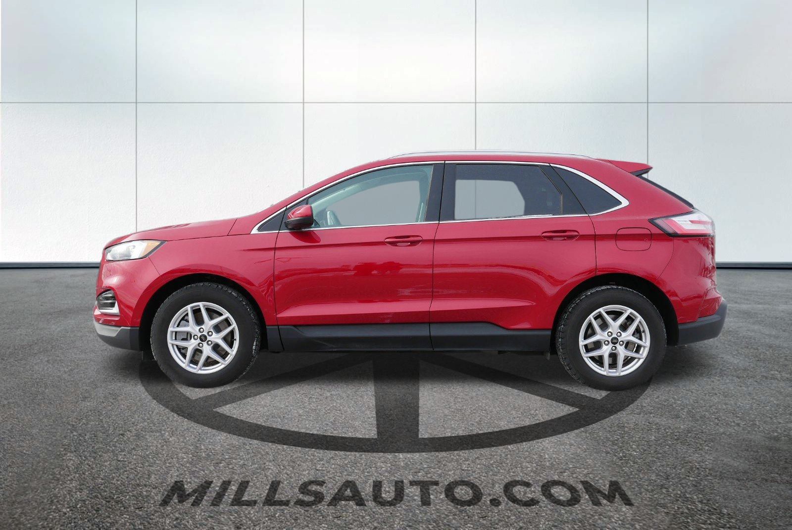 2024 Ford Edge SEL photo 2