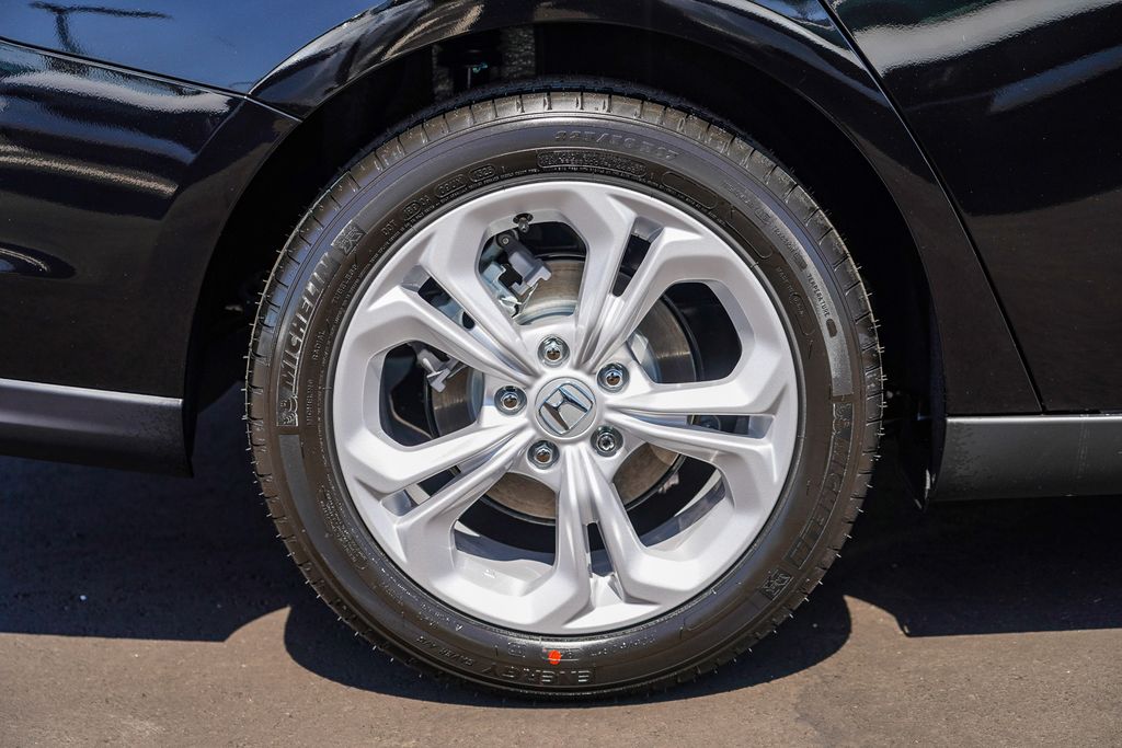 2025 Honda Accord 1.5T LX photo 7