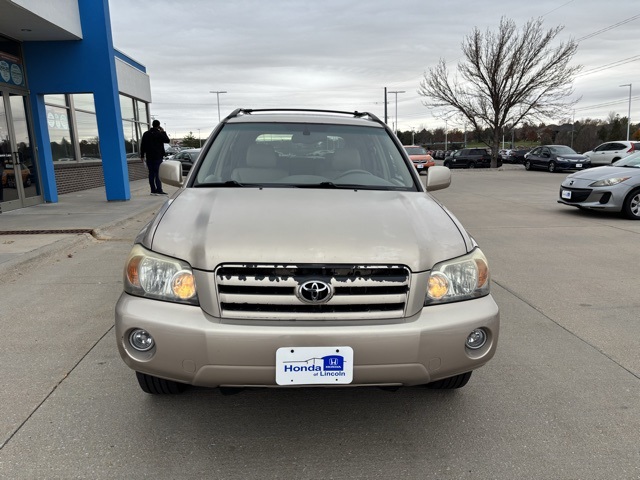 Used 2004 Toyota Highlander Base with VIN JTEDP21A840018120 for sale in Lincoln, NE