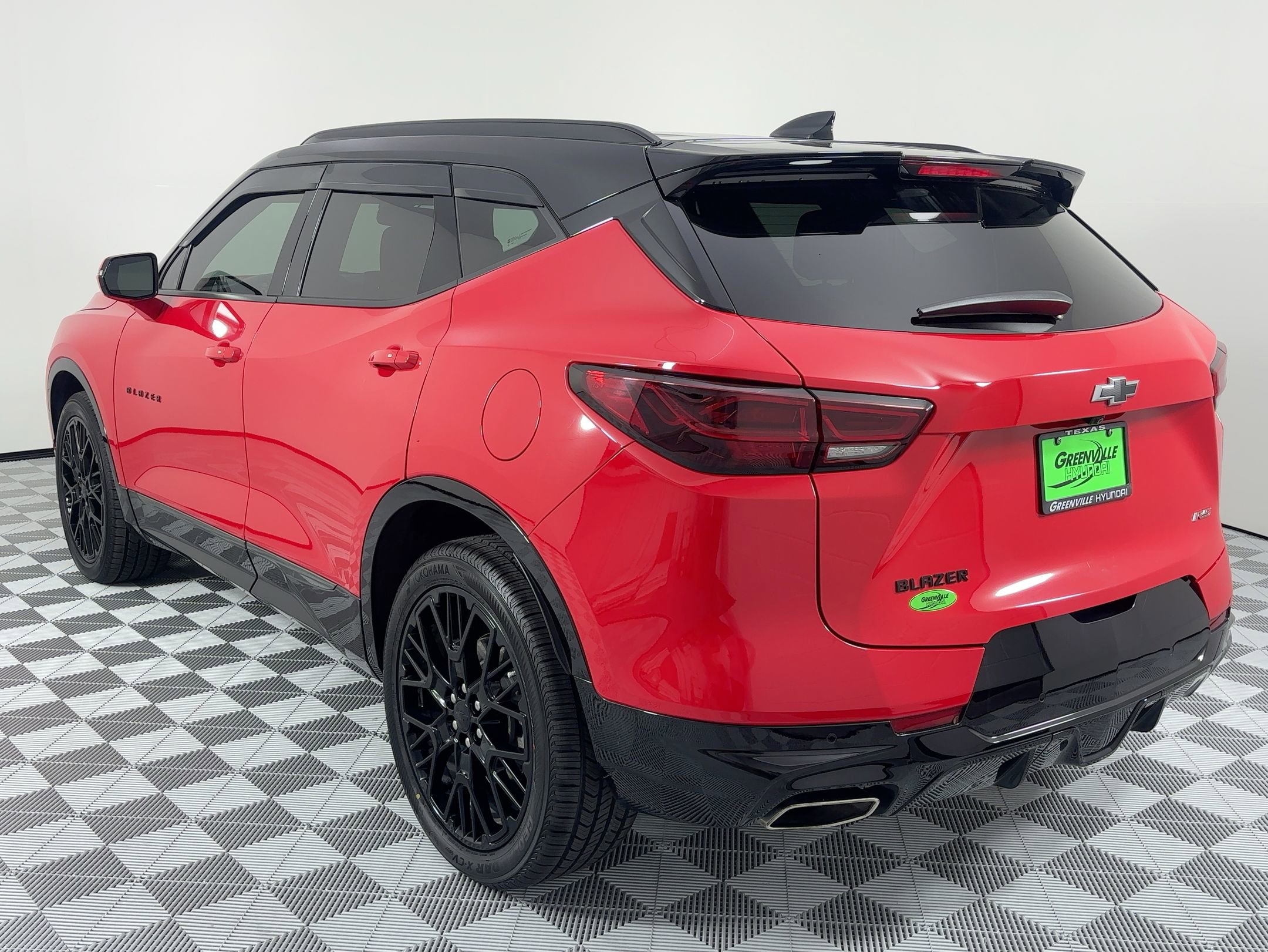 2023 Chevrolet Blazer RS photo 2