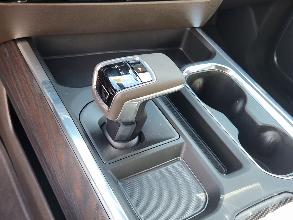 2026 Gmc Sierra 1500 SLT photo 17