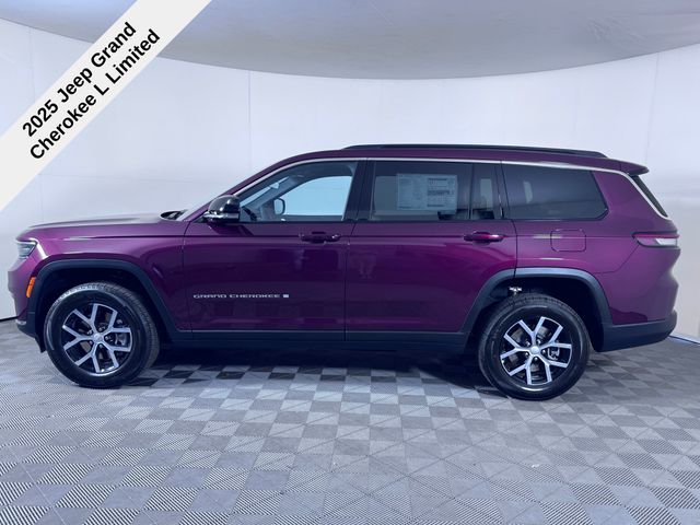 2025 Jeep Grand Cherokee Limited photo 2