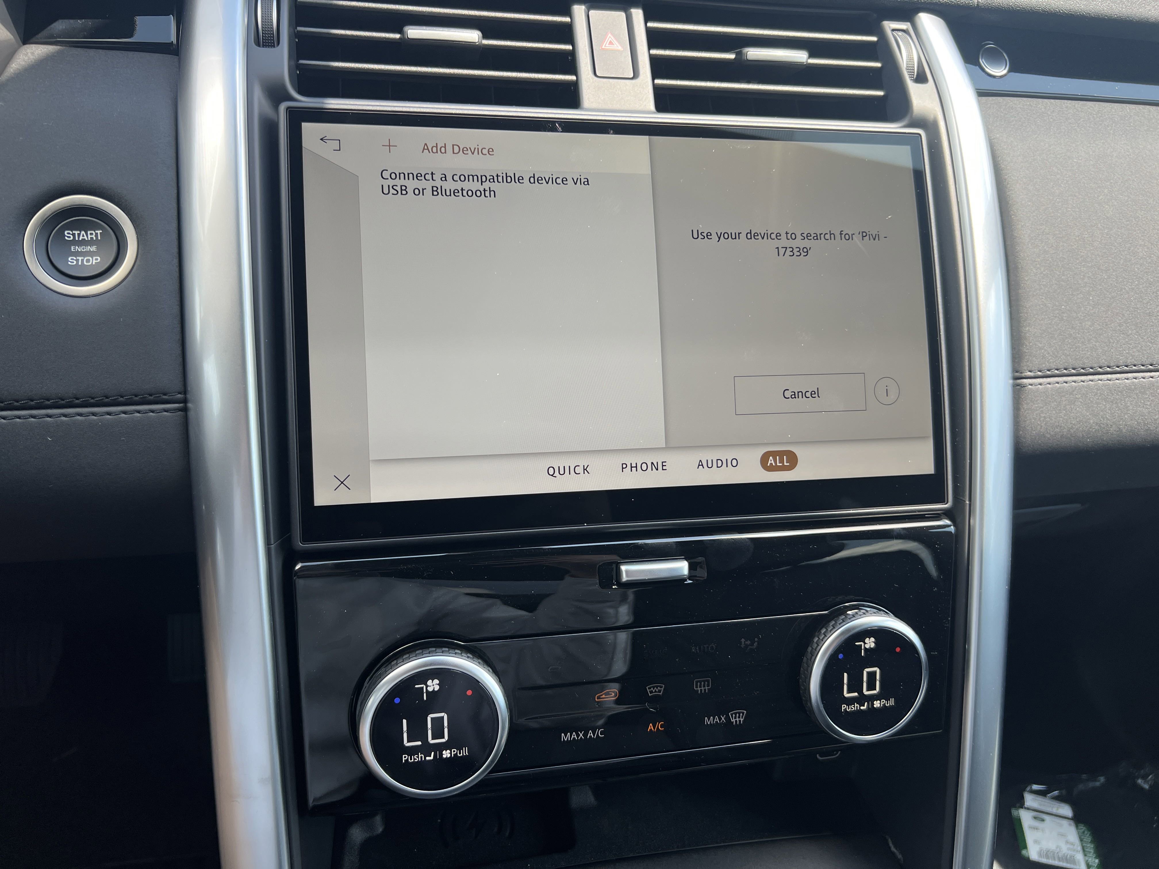 2025 Land Rover Discovery S photo 10
