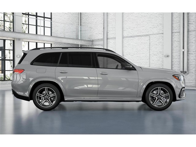 2026 Mercedes Benz GLS 450 4MATIC photo 2