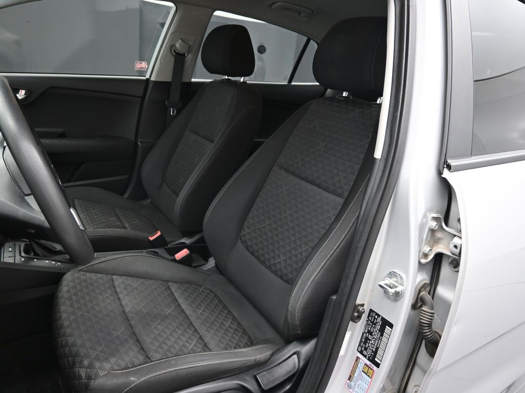 2020 Kia Rio LX photo 11