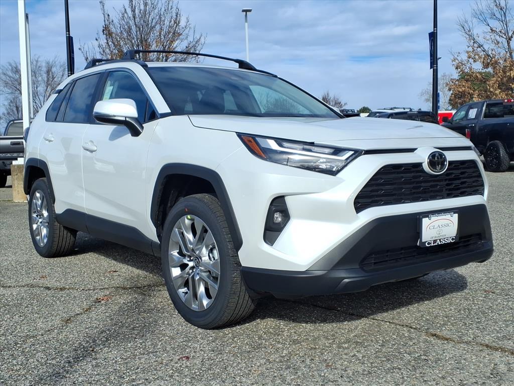 2025 Toyota RAV4 XLE Premium's photo