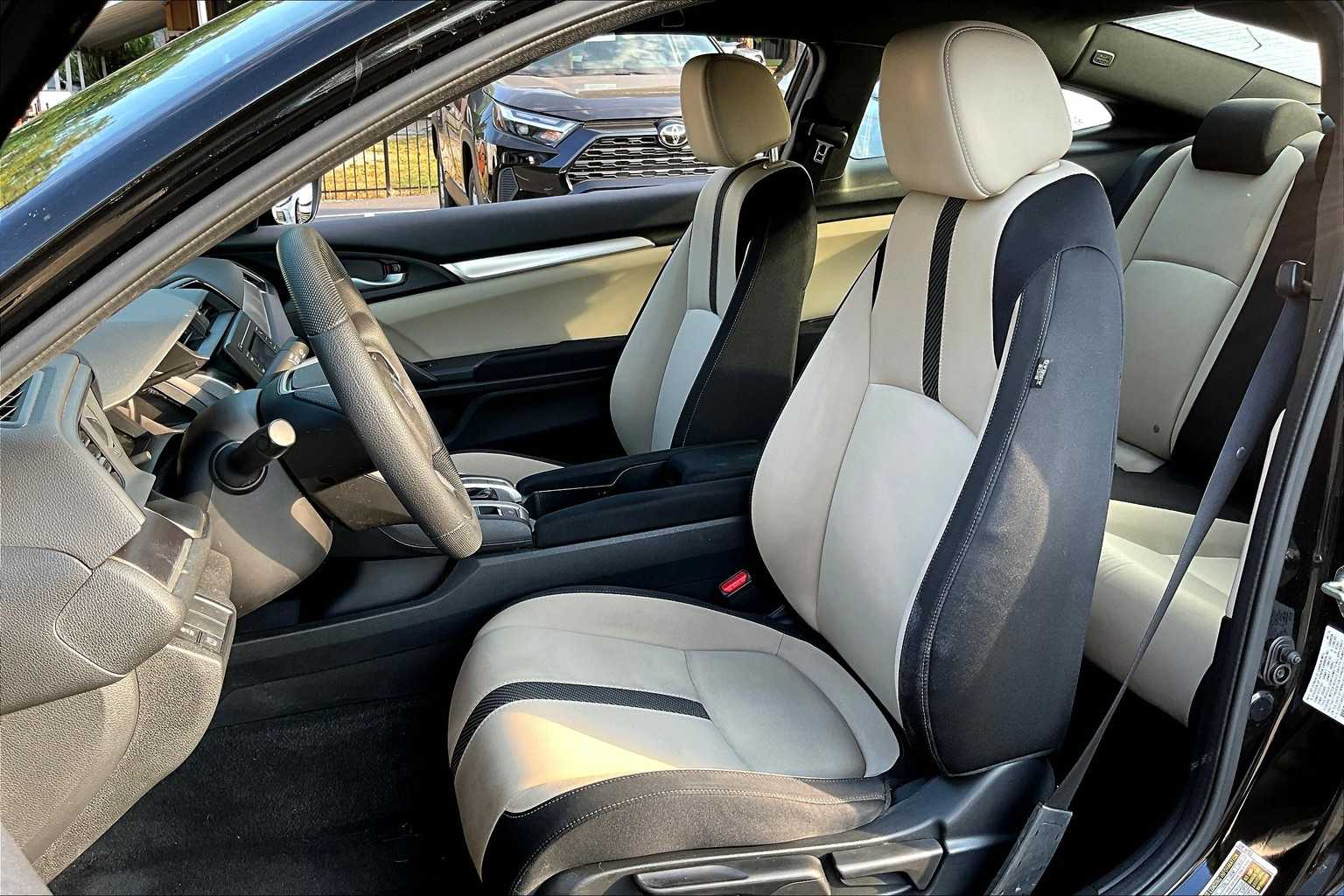 2016 Honda Civic LX photo 6