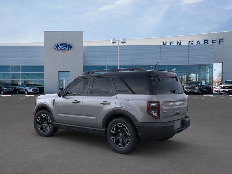 2025 Ford Bronco Sport Outer Banks photo 2