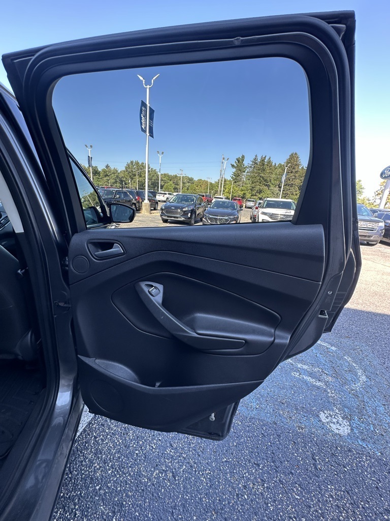 2014 Ford Escape Titanium photo 18