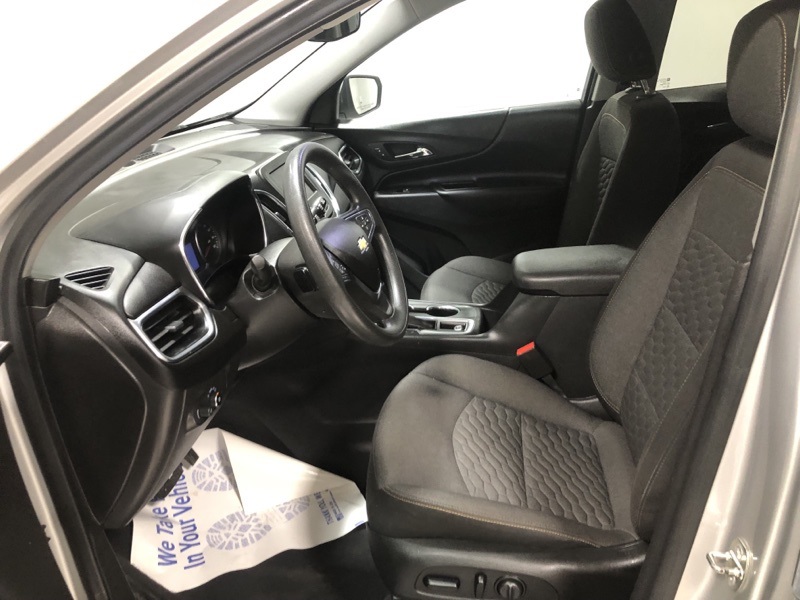 2020 Chevrolet Equinox LT photo 16