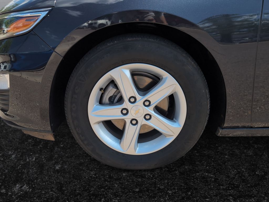 2023 Chevrolet Malibu LS photo 24