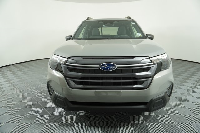 2025 Subaru Forester Premium photo 2