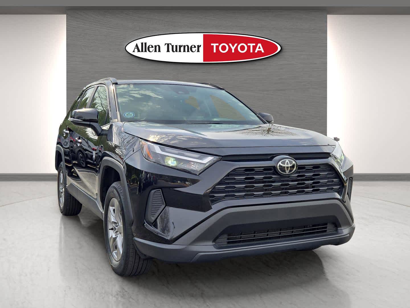 Used 2024 Toyota RAV4 XLE with VIN 2T3W1RFV7RW310105 for sale in Northfield, Minnesota