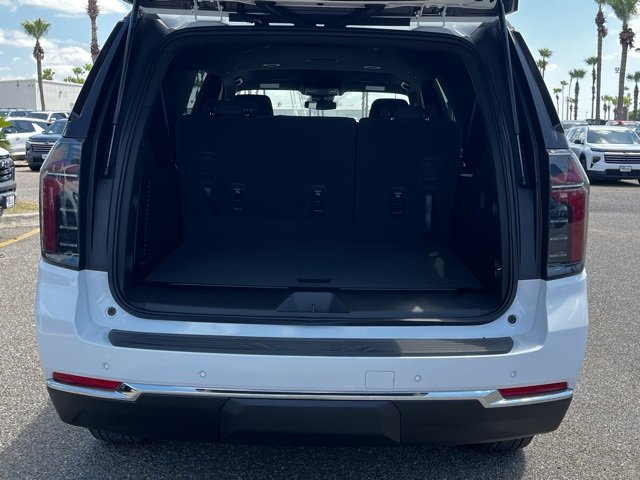 2025 Chevrolet Suburban LS photo 4
