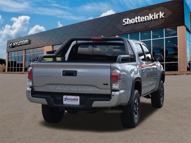 2021 Toyota Tacoma TRD Off-Road photo 6