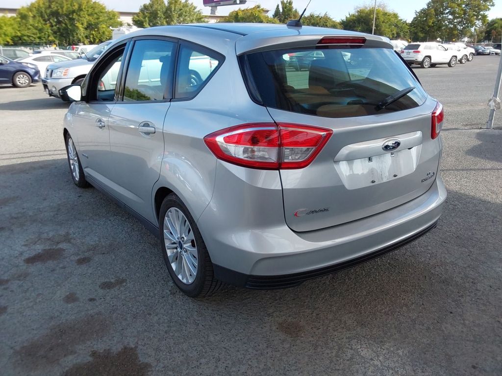 2017 Ford C-Max Hybrid SE photo 3