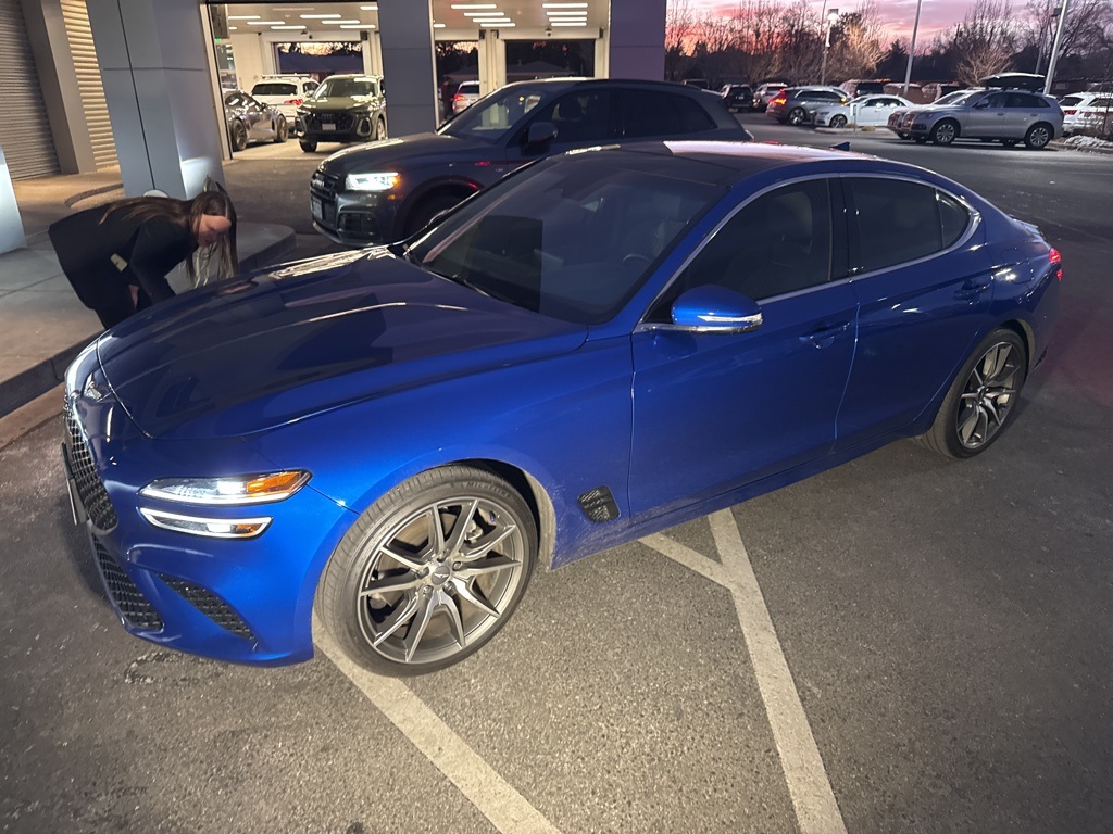 2022 GENESIS G70 Standard's photo