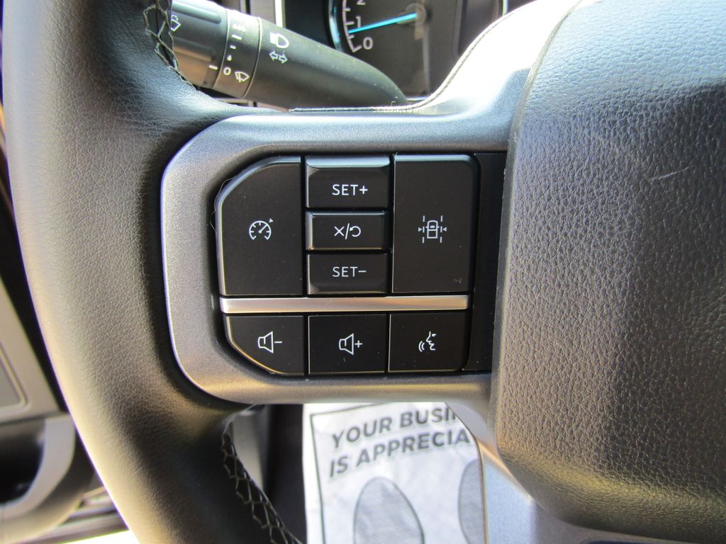 2023 Ford F-150 XLT photo 18