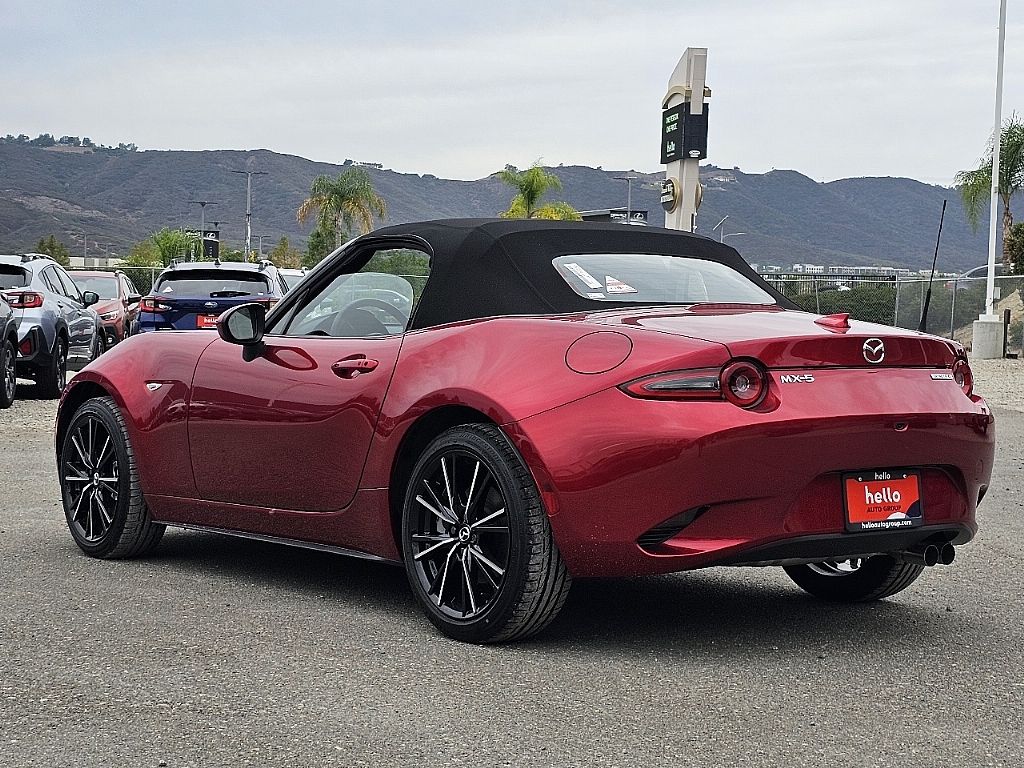2025 Mazda MX-5 Miata Miata Grand Touring photo 11