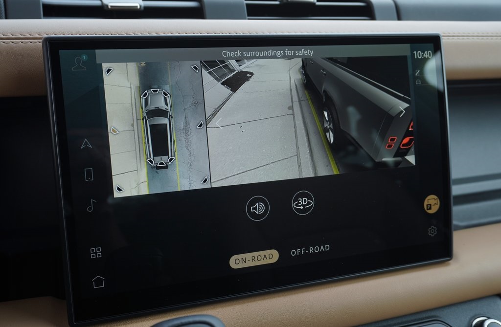 2025 LAND ROVER DEFENDER - Image 23