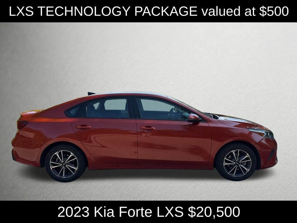 2023 Kia Forte LXS photo 2
